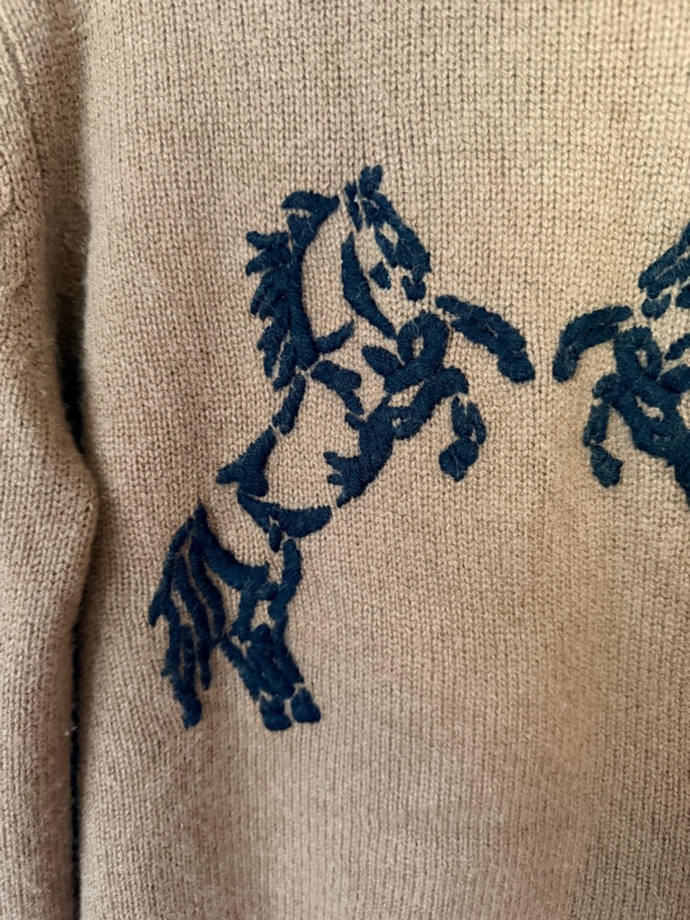 NWT White + Warren Cashmere Wool Horse Embroidered Crewneck Sweater Umber Sz M - Picture 6 of 13